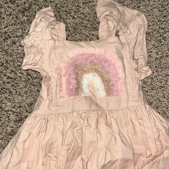 Girl August beautiful rainbow tunic pinafore set with shorties Girls size 7 - Picture 2 of 5